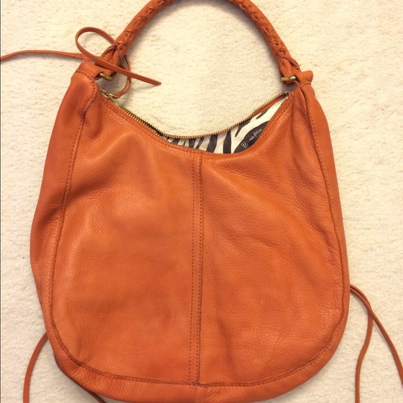 ✨SALE✨Linea Pelle Hobo Handbag - Picture 2 of 4